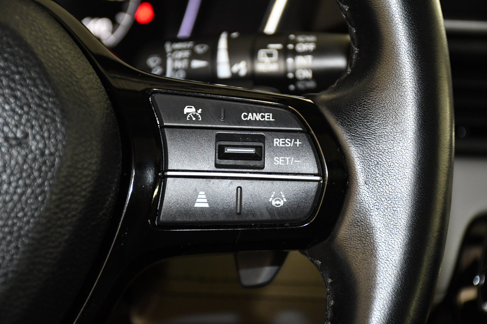 Used 2025 Honda Pilot Touring image 21
