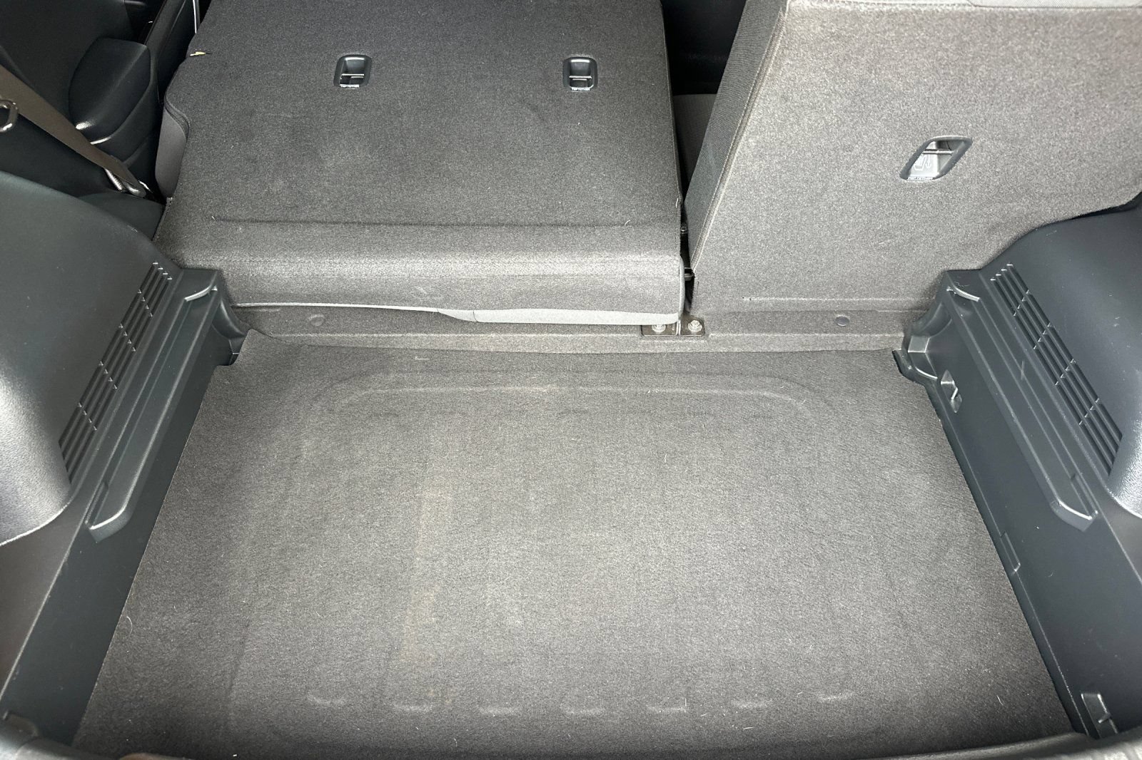 Used 2025 Kia Soul LX w/ LX Technology Package FWD image 16