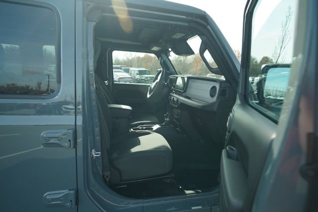 New 2026 Jeep Wrangler Unlimited Sport AWD/4WD image 18