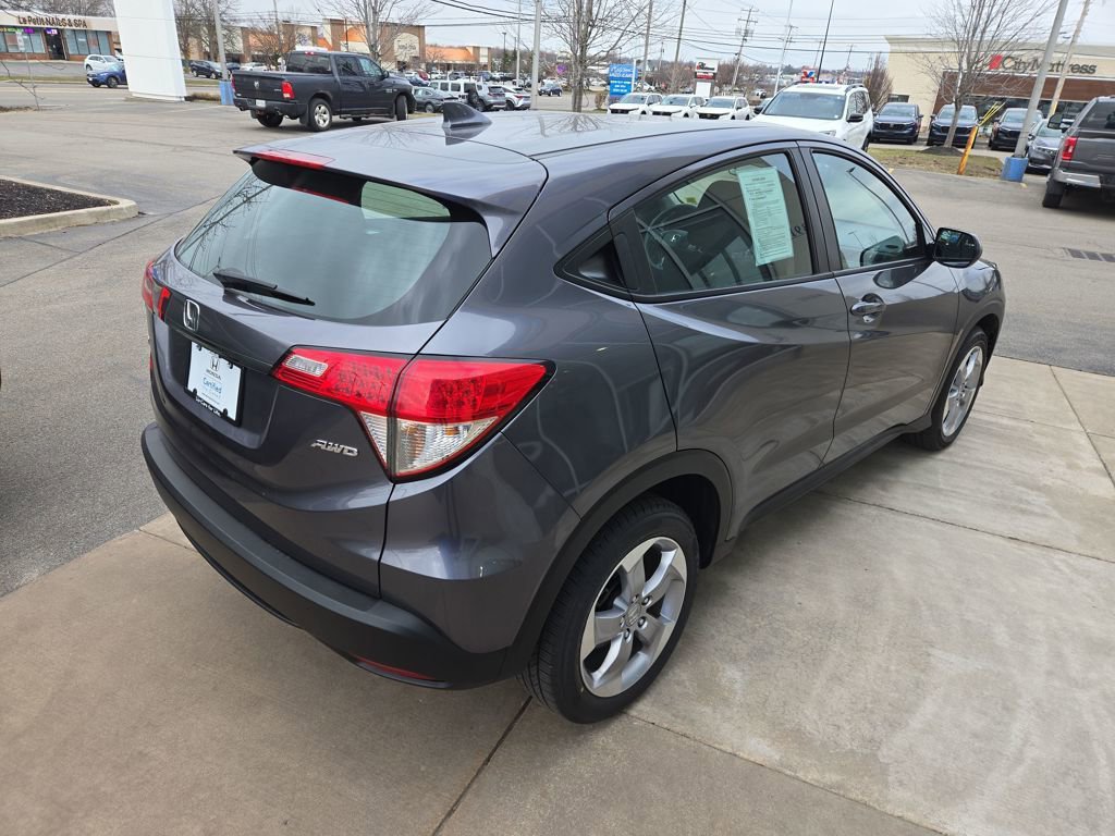 Certified 2021 Honda HR-V LX image 3
