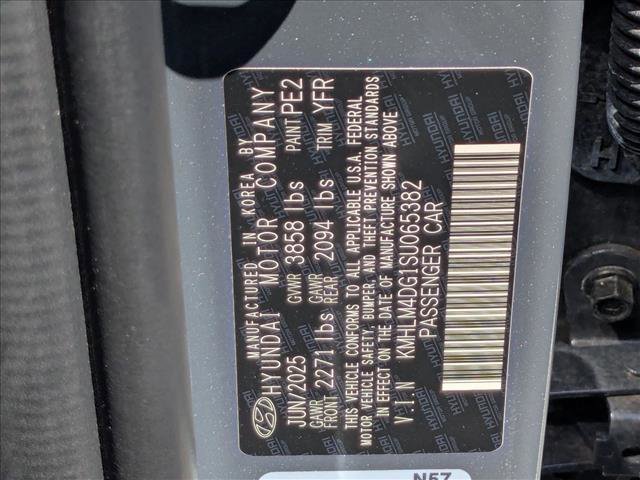 Used 2025 Hyundai Elantra Sport image 24