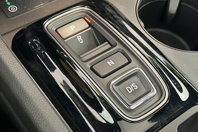 Used 2025 Honda Pilot TrailSport image 25