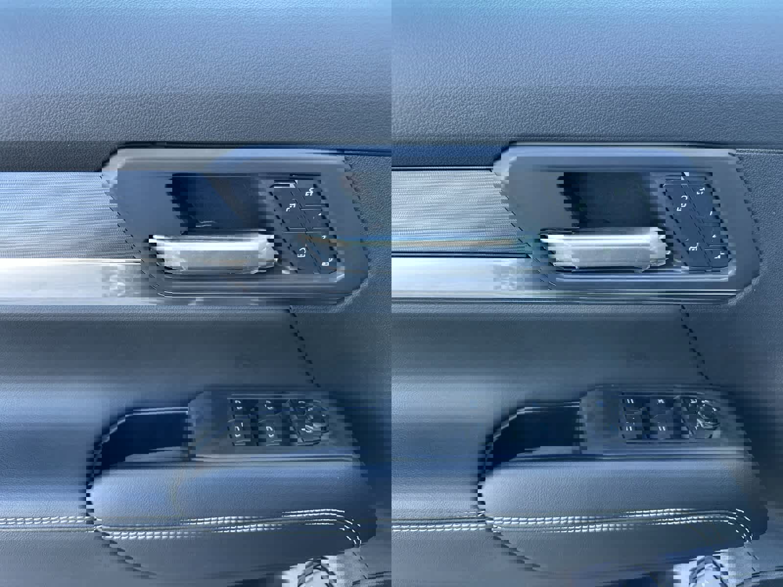 New 2026 GMC Terrain Elevation w/ Elevation Premium Package image 10