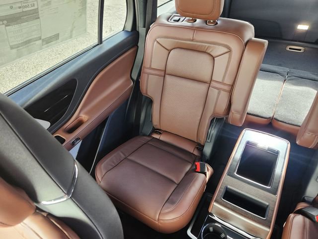 New 2026 Lincoln Aviator Reserve image 13