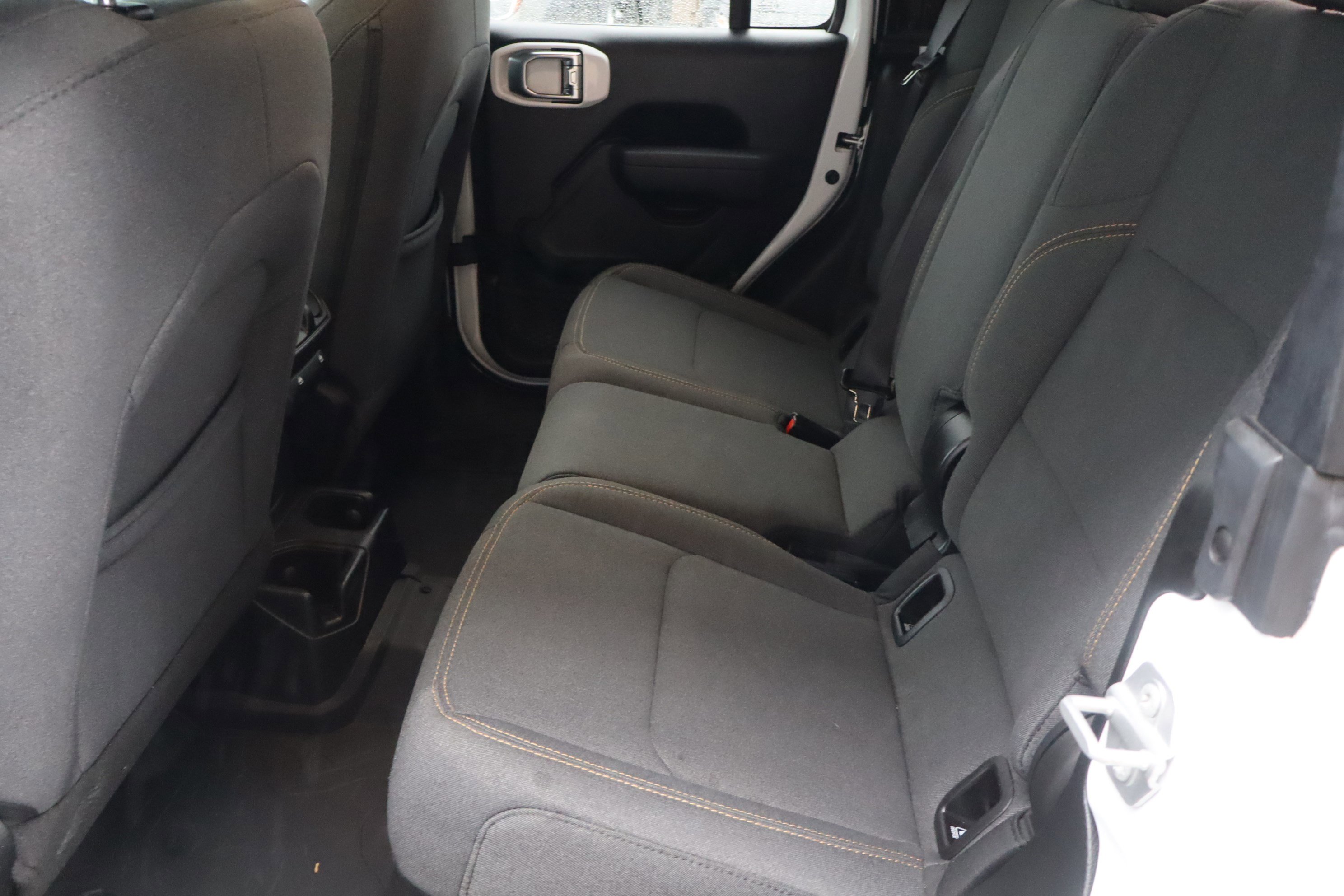 Used 2025 Jeep Gladiator Sport image 31