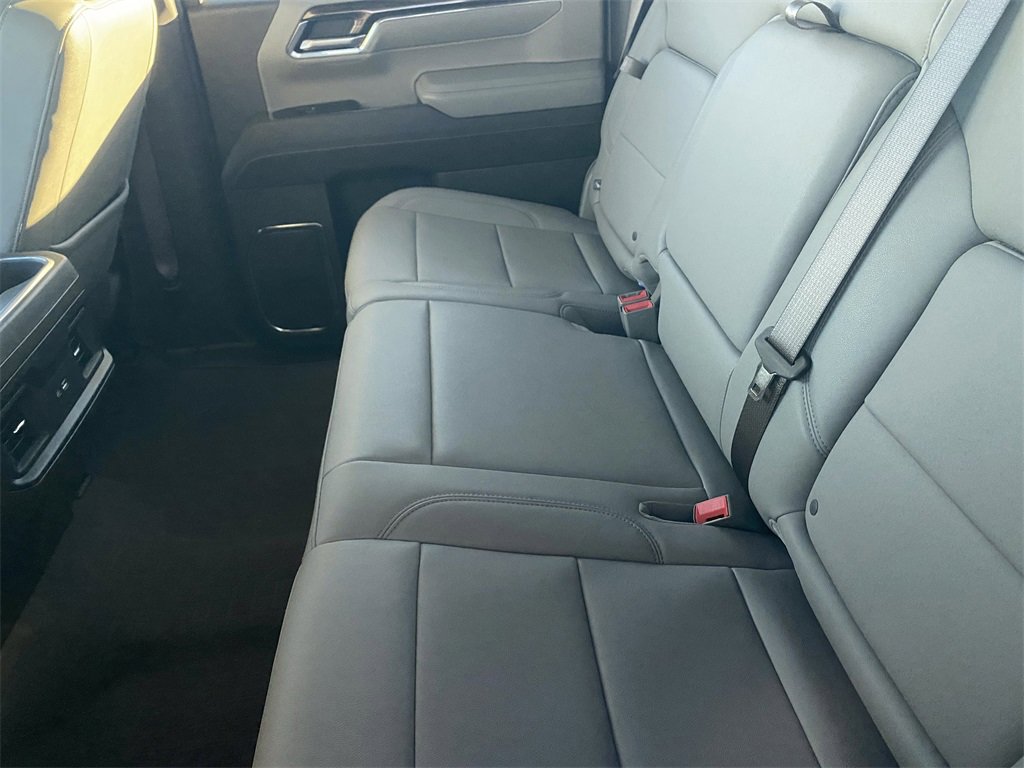 Used 2024 Chevrolet Silverado 1500 LT Trail Boss w/ Convenience Package II image 13