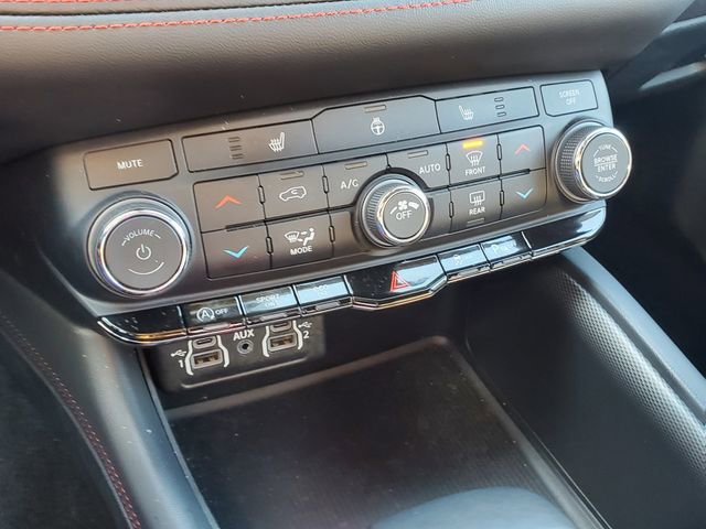 Used 2023 Dodge Durango GT image 32