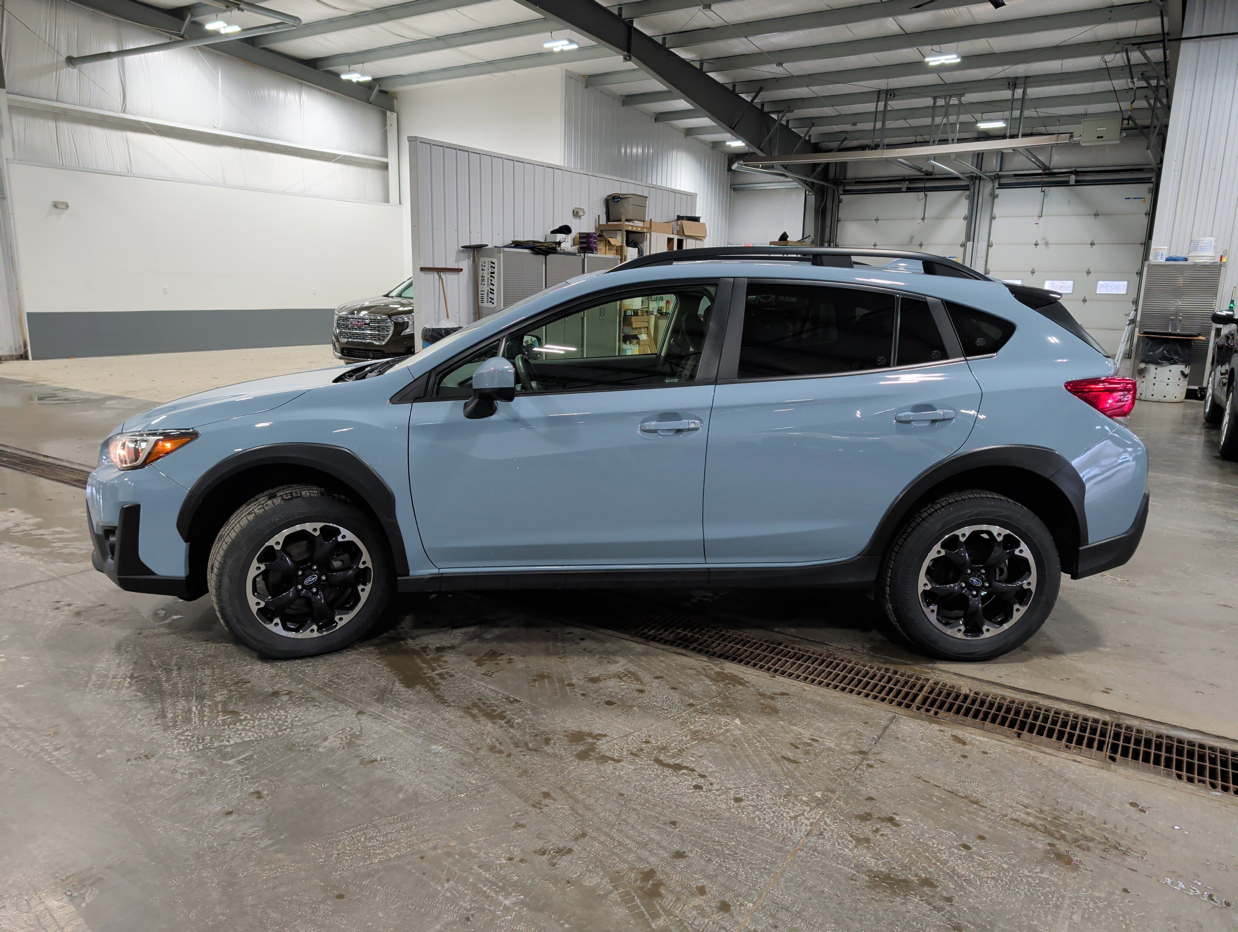 Used 2023 Subaru Crosstrek 2.0i Premium image 5