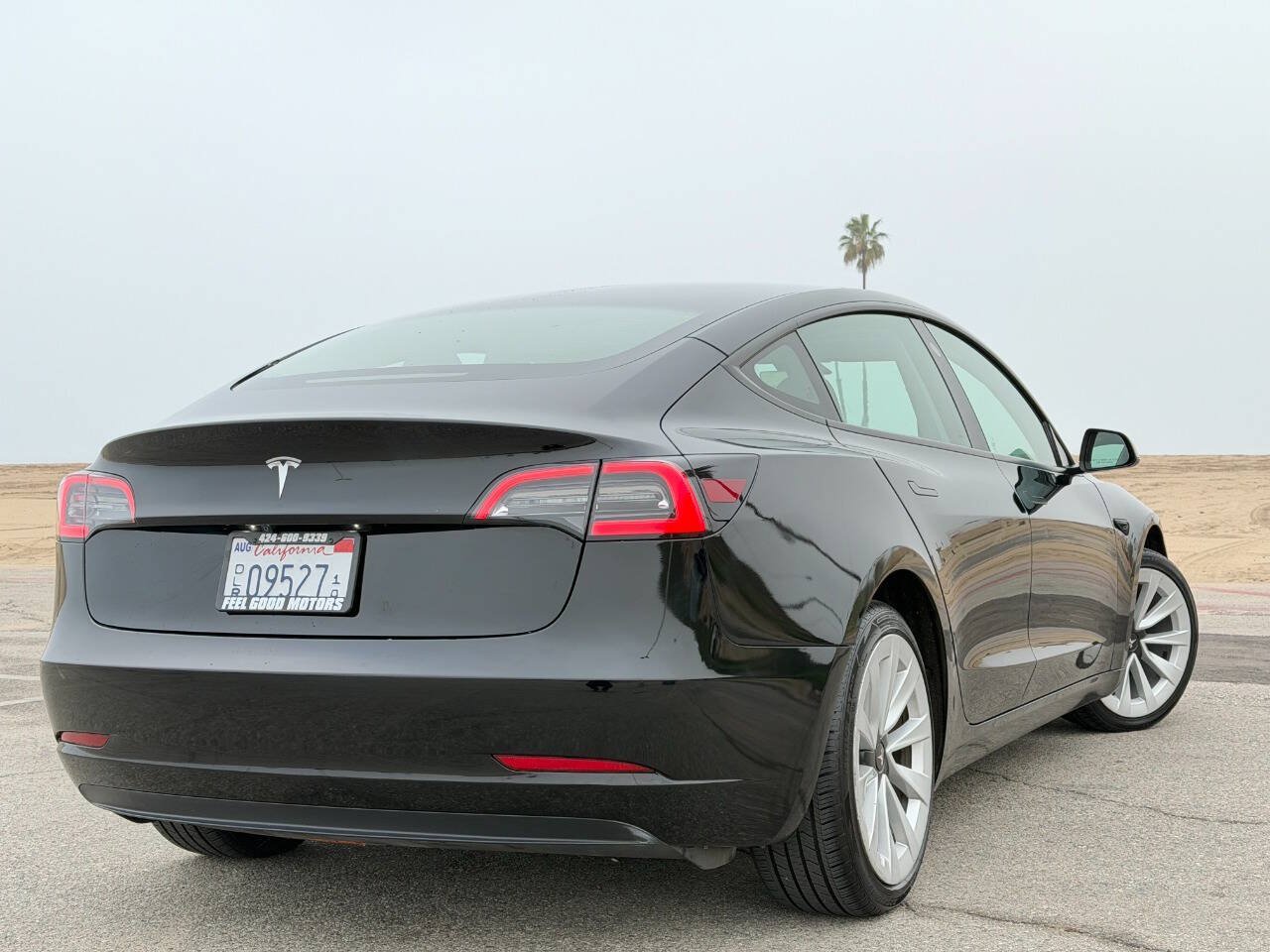 Used 2023 Tesla Model 3 Standard Range RWD image 4