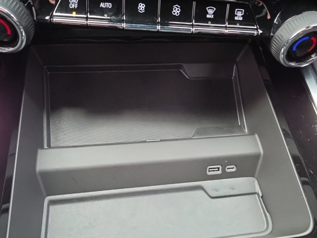 Certified 2025 Chevrolet Tahoe LS AWD/4WD image 19