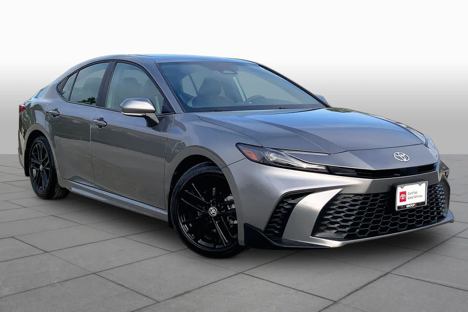 Used 2026 Toyota Camry SE w/ Multimedia Upgrade Package FWD image 3