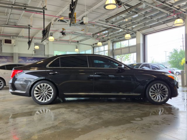 Used 2018 Genesis G90 3.3T Premium image 4