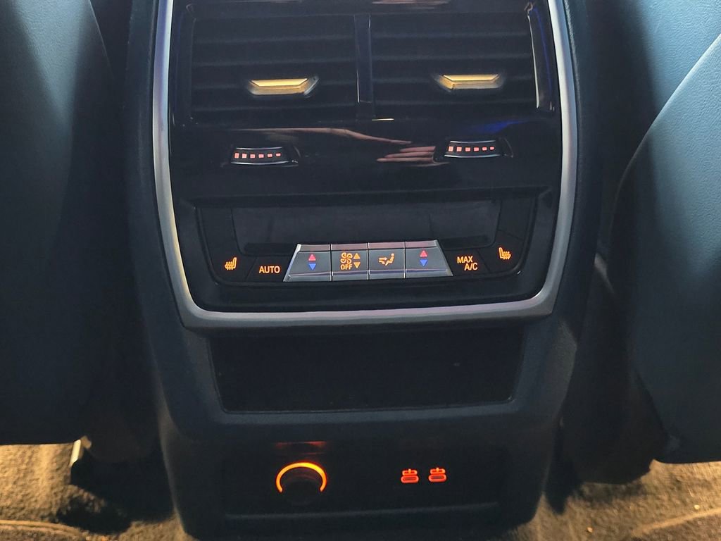 Used 2023 BMW XM image 56