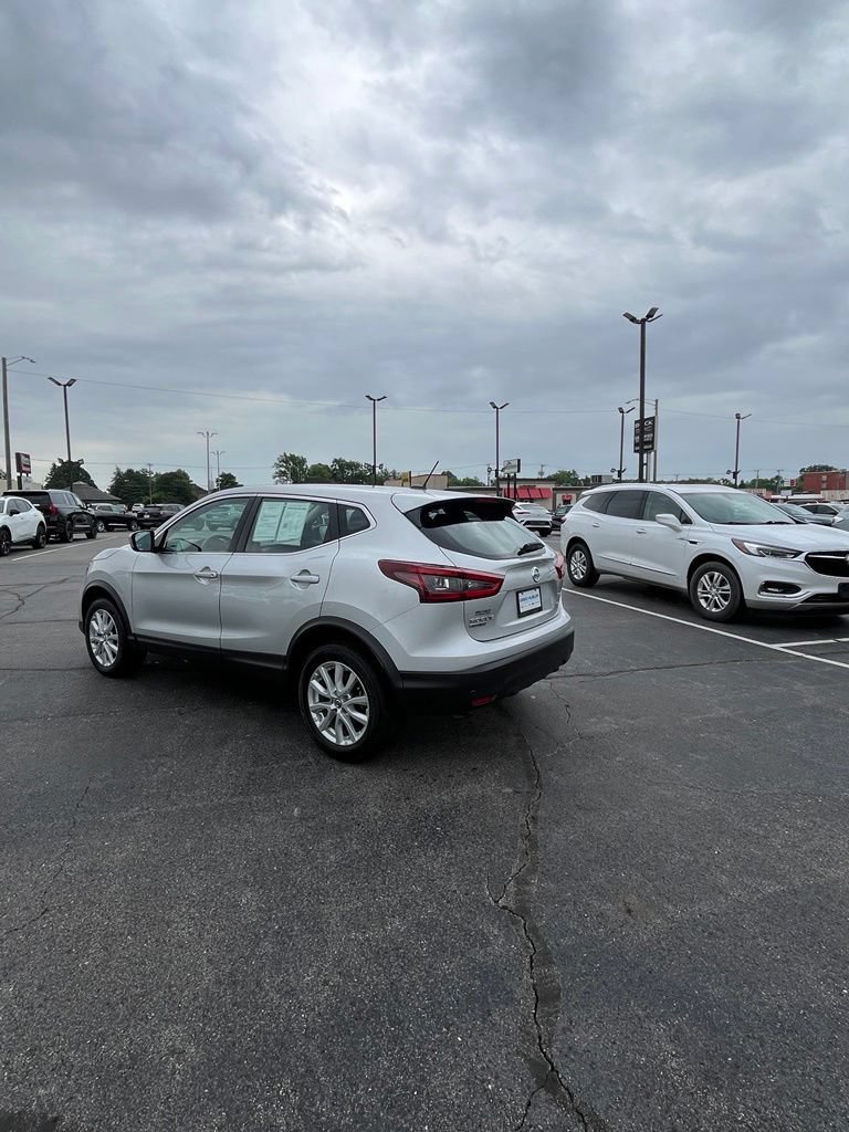 Used 2022 Nissan Rogue Sport S FWD image 40