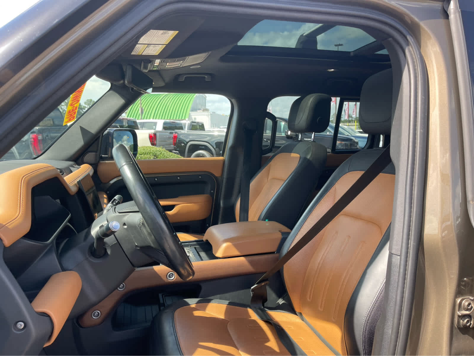 Used 2022 Land Rover Defender 110 X AWD/4WD image 12