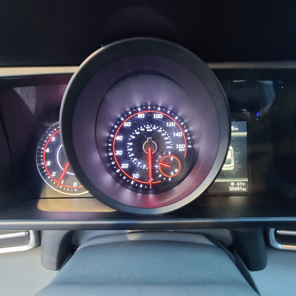 Used 2023 Hyundai Elantra SEL image 15