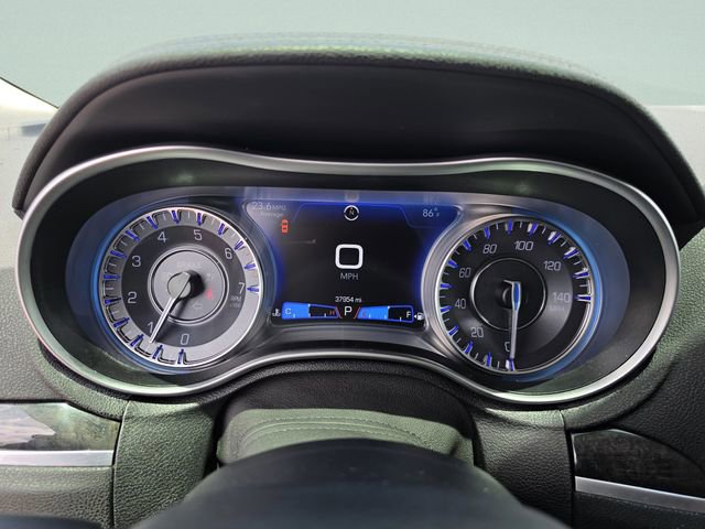 Used 2021 Chrysler 300 Touring L RWD image 40