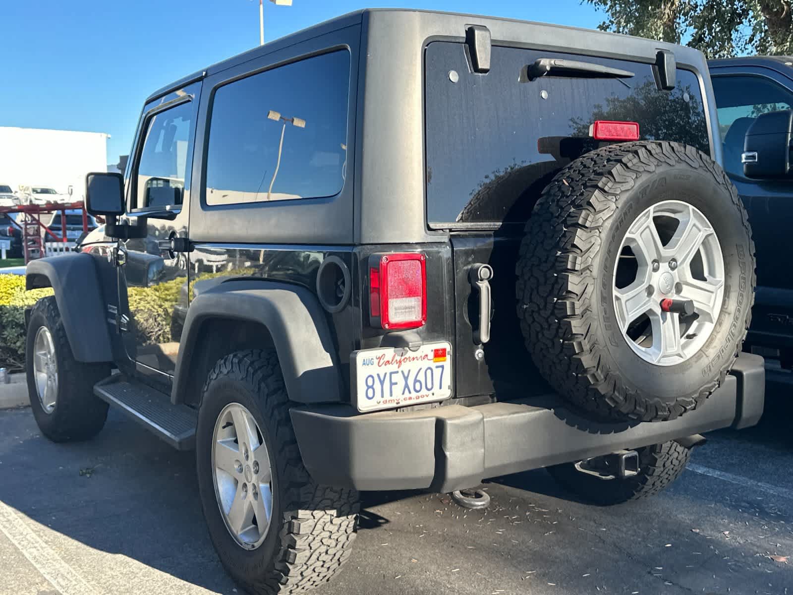 Used 2015 Jeep Wrangler Sport w/ Quick Order Package 24S AWD/4WD image 4