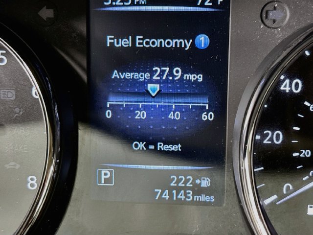 Used 2017 Nissan Rogue S AWD/4WD image 2