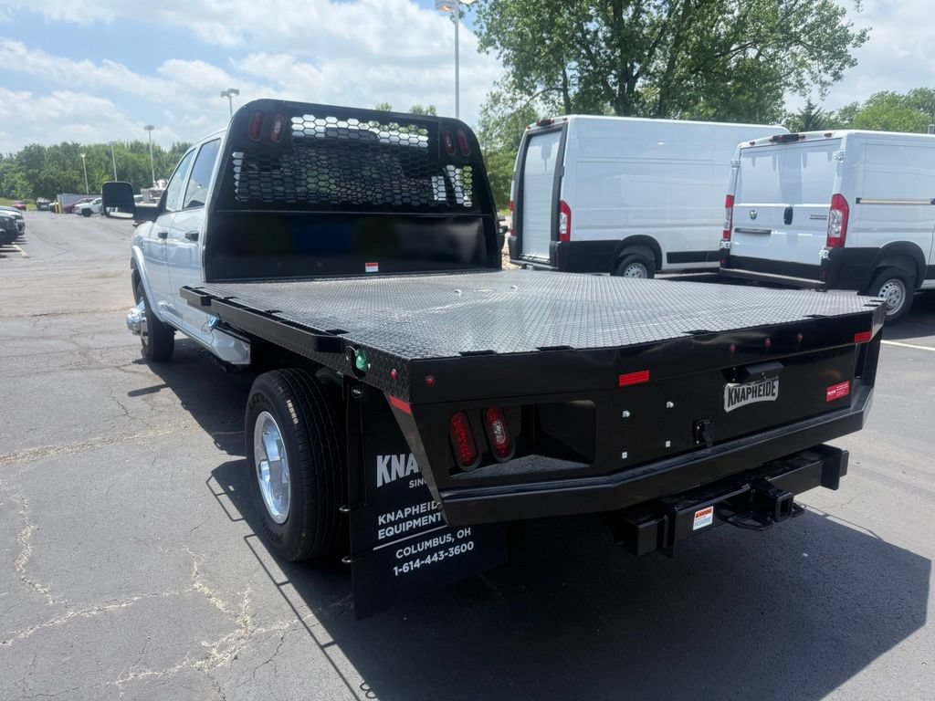 Used 2023 RAM 3500 Tradesman w/ Chrome Appearance Group AWD/4WD image 4