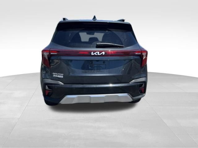 Certified 2025 Kia Seltos EX w/ EX Sunroof Package FWD image 7