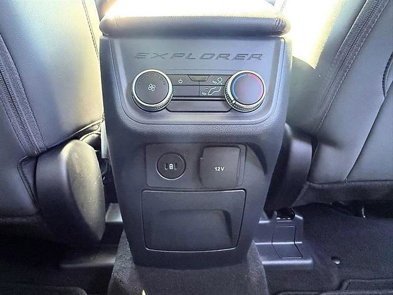 Used 2026 Ford Explorer Active w/ Active Comfort Package image 22