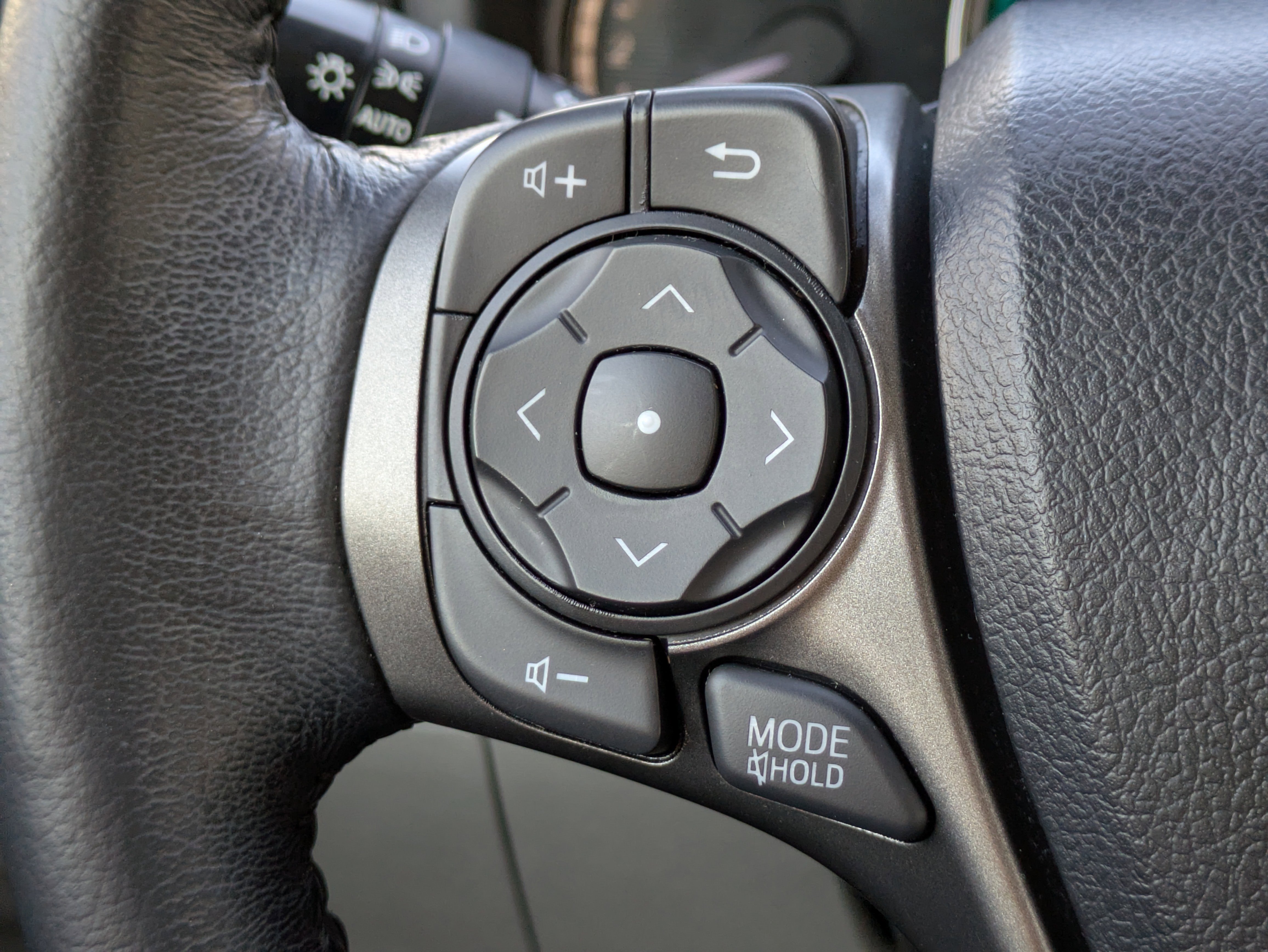 Used 2013 Toyota Venza XLE image 36