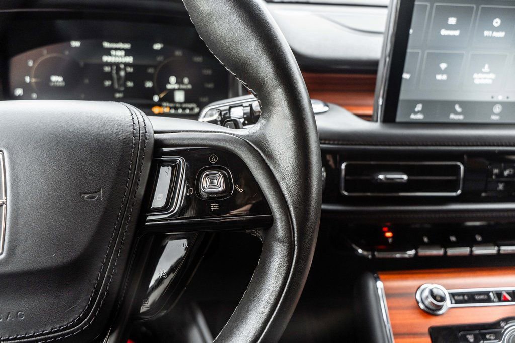 Used 2024 Lincoln Aviator Reserve image 28