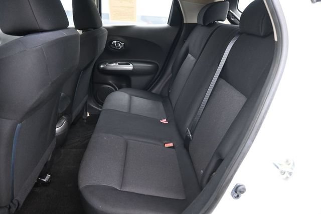 Used 2014 Nissan Juke S FWD image 25