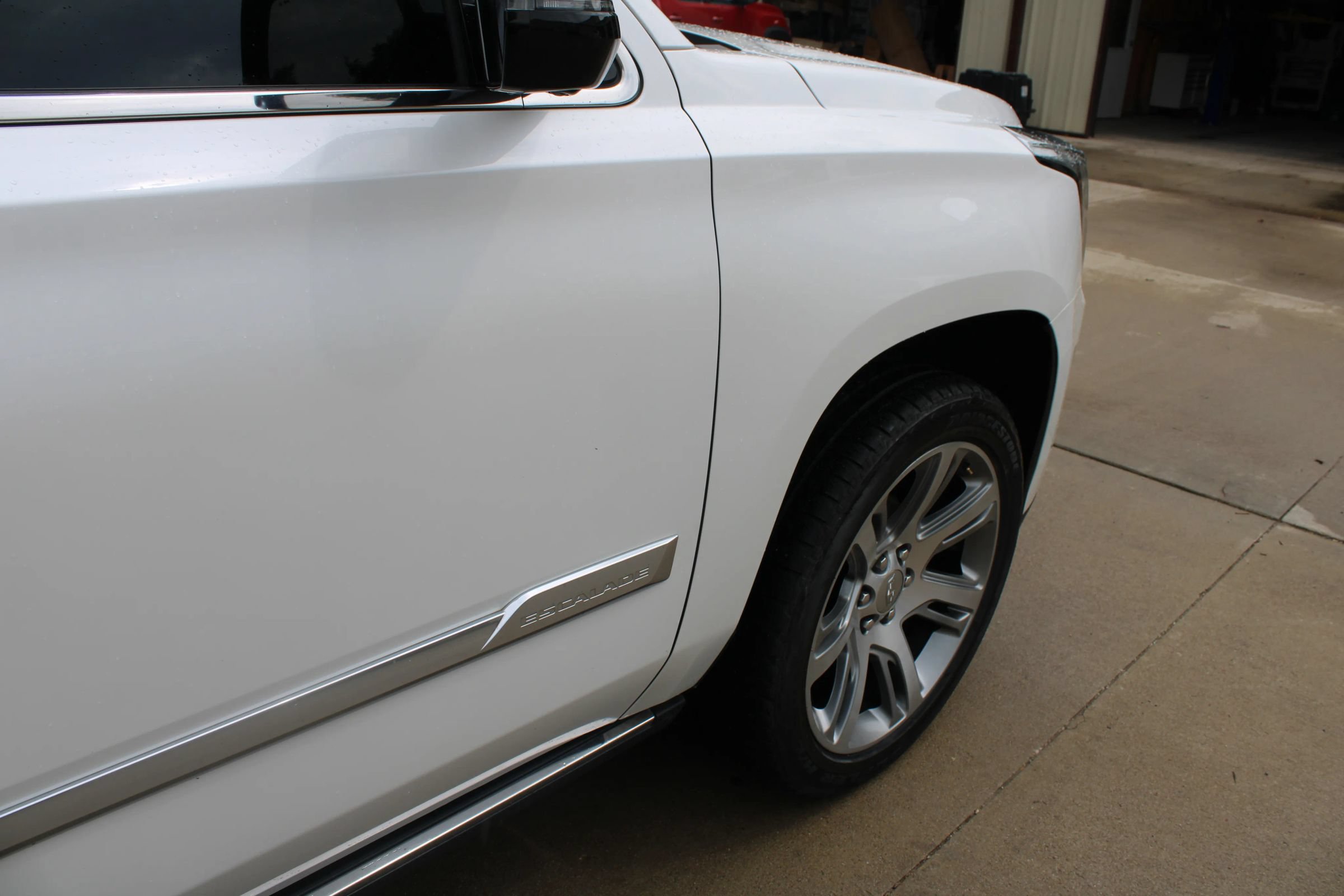 Used 2016 Cadillac Escalade Premium AWD/4WD image 10