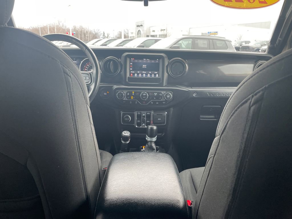 Used 2022 Jeep Wrangler Unlimited Sport image 38