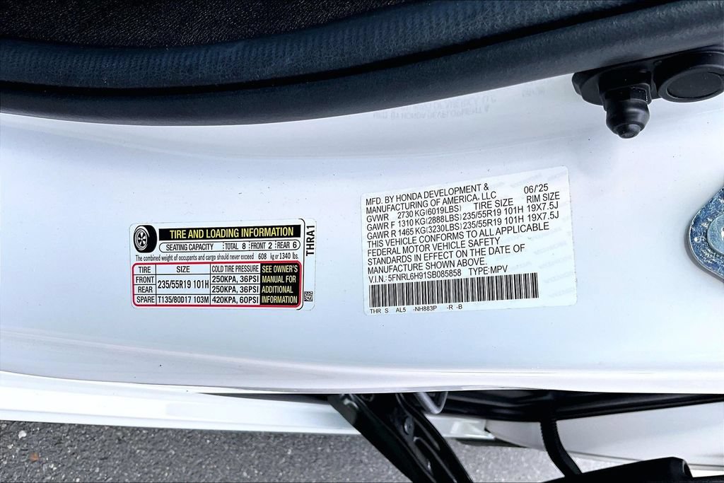 Used 2025 Honda Odyssey Elite image 16