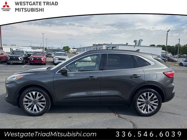 Used 2020 Ford Escape Titanium AWD/4WD image 3
