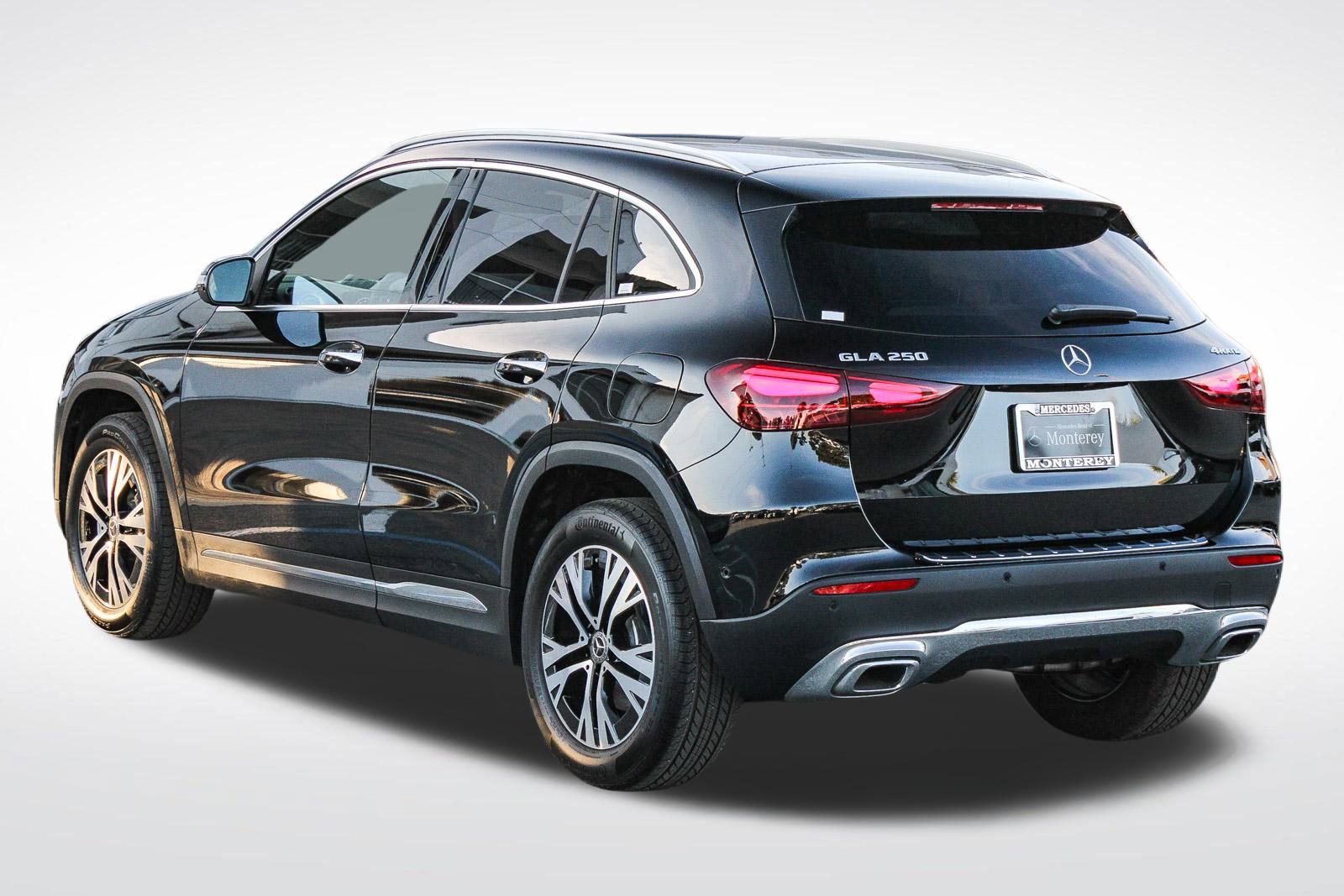 Certified 2025 Mercedes-Benz GLA 250 4MATIC image 7