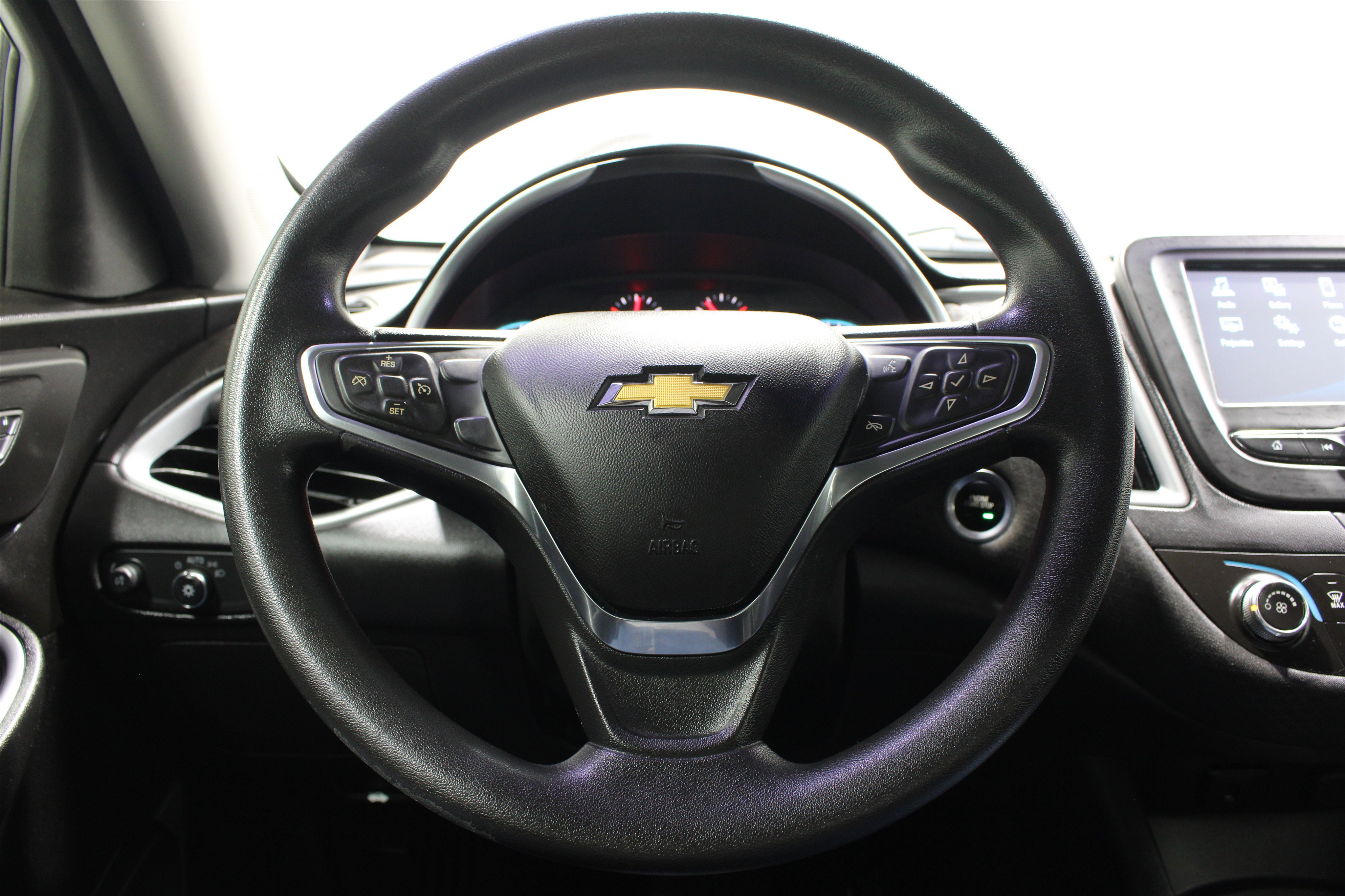 Used 2018 Chevrolet Malibu LS FWD image 10