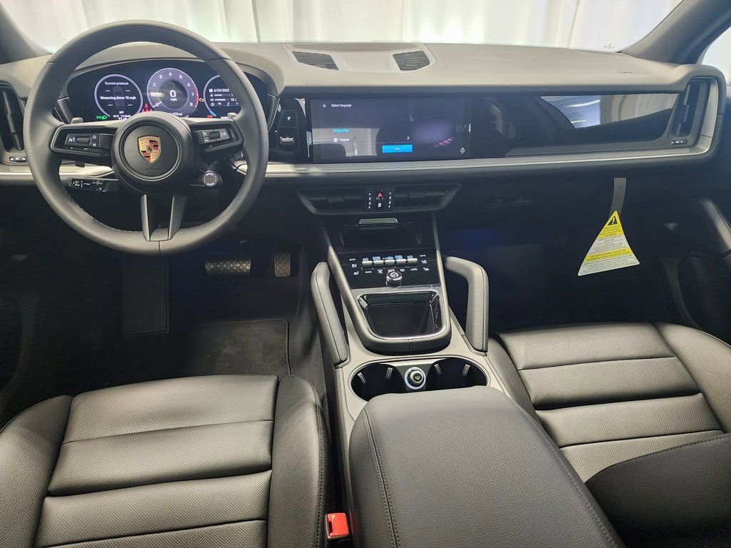 Certified 2025 Porsche Cayenne image 7