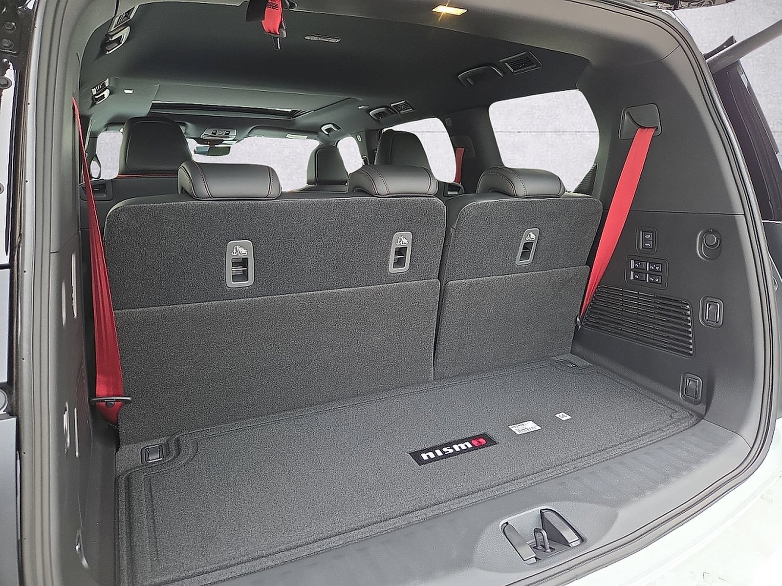 New 2026 Nissan Armada NISMO AWD/4WD image 9
