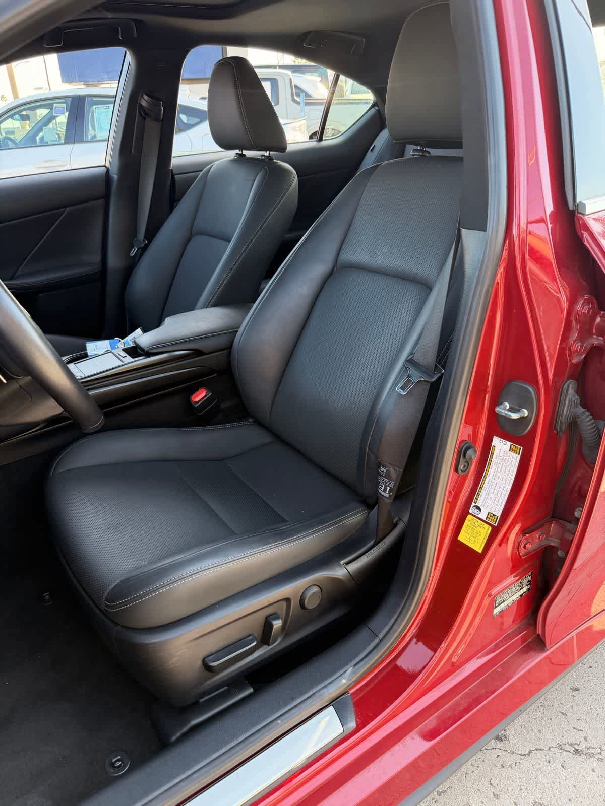 Used 2023 Lexus IS 300 w/ Premium Package RWD image 9