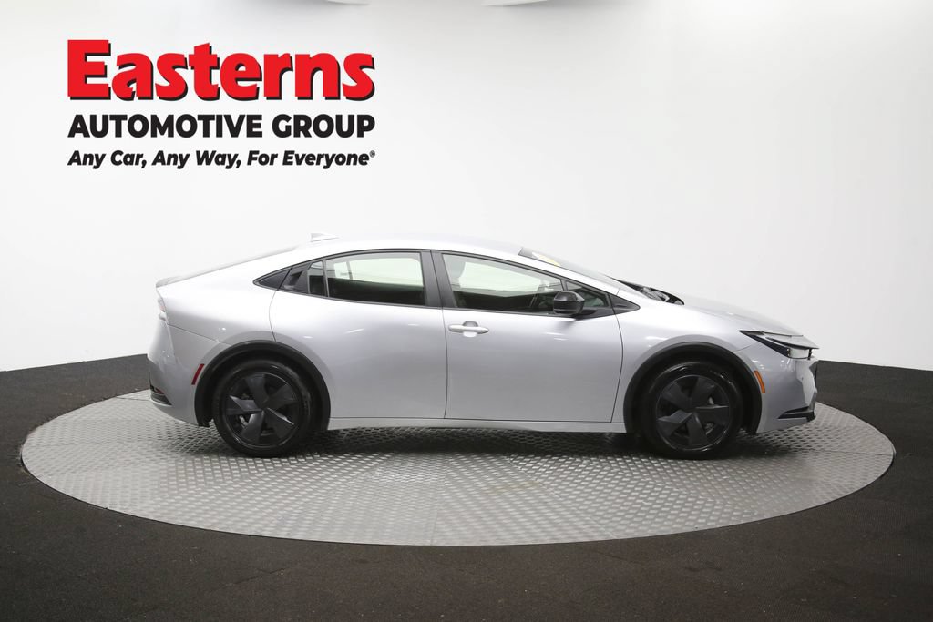 Used 2025 Toyota Prius LE FWD image 45