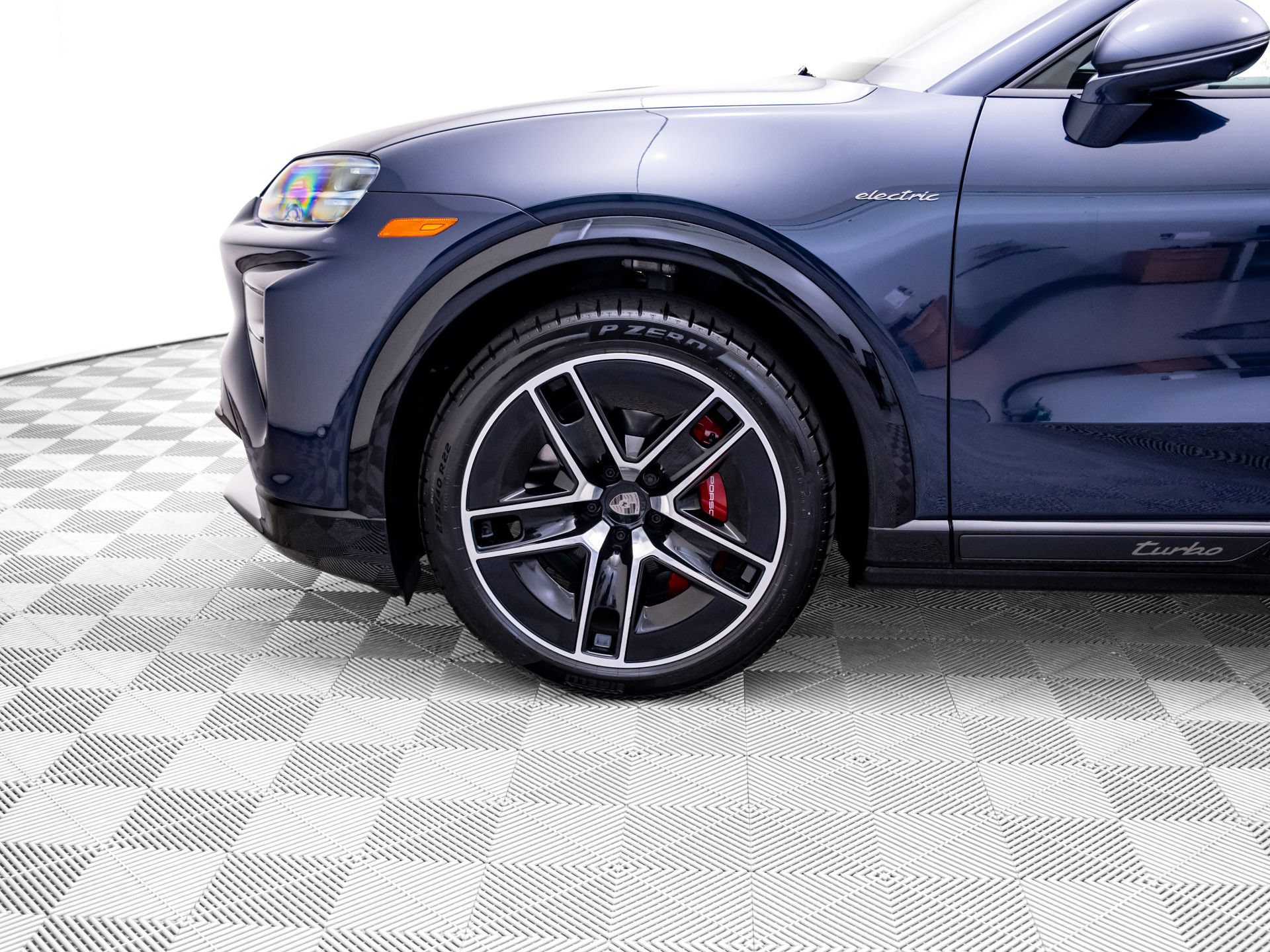 New 2026 Porsche Cayenne Turbo AWD/4WD image 41