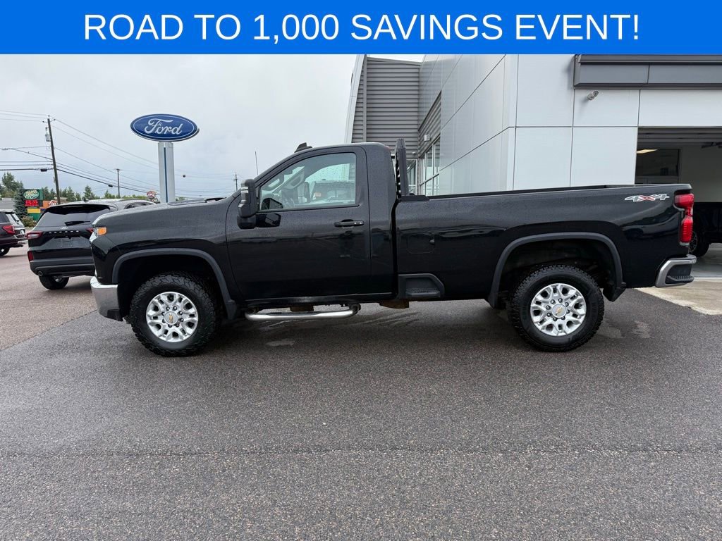 Used 2021 Chevrolet Silverado 3500 LT w/ Convenience Package image 4