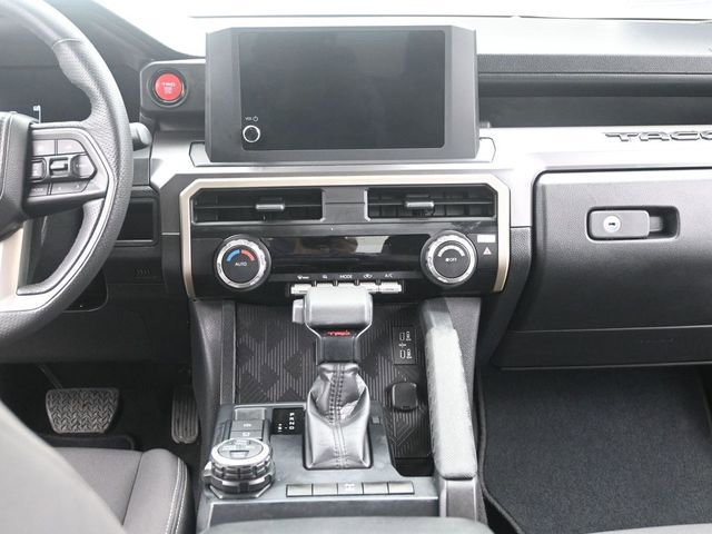 Used 2025 Toyota Tacoma TRD Off-Road AWD/4WD image 25
