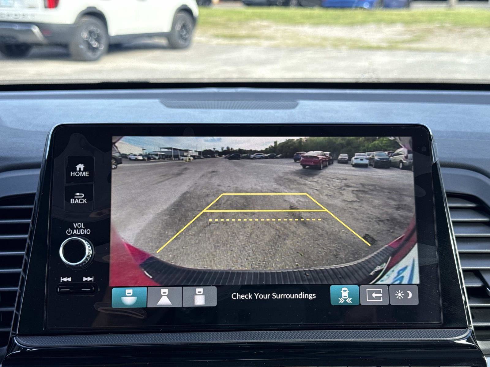 New 2026 Honda Odyssey Touring image 24