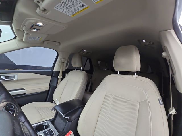 Used 2021 Ford Explorer XLT image 22