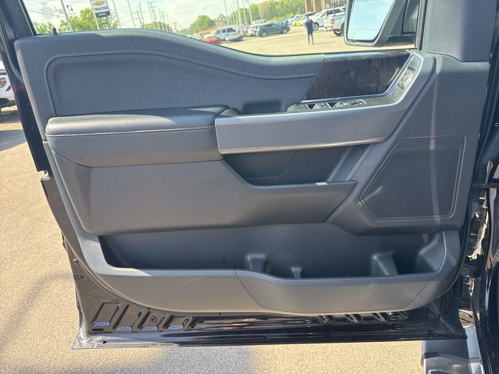 Used 2022 Ford F150 Lariat w/ Trailer Tow Package image 25