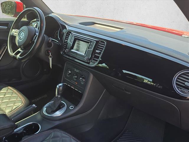 Used 2019 Volkswagen Beetle 2.0T S FWD image 19