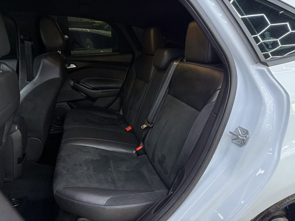 Used 2017 Ford Focus RS image 20