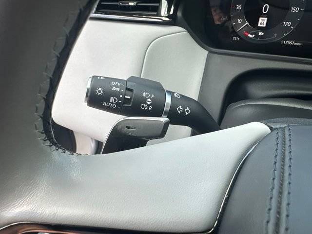 Used 2025 Land Rover Range Rover Velar Dynamic SE AWD/4WD image 22