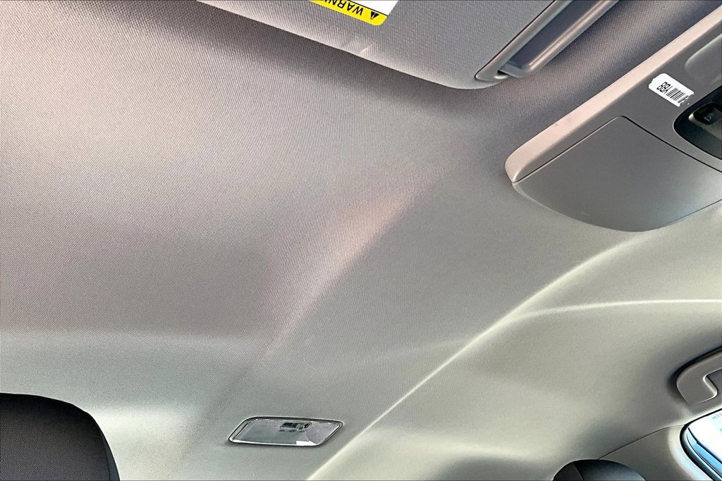 Used 2018 Toyota Camry LE FWD image 15