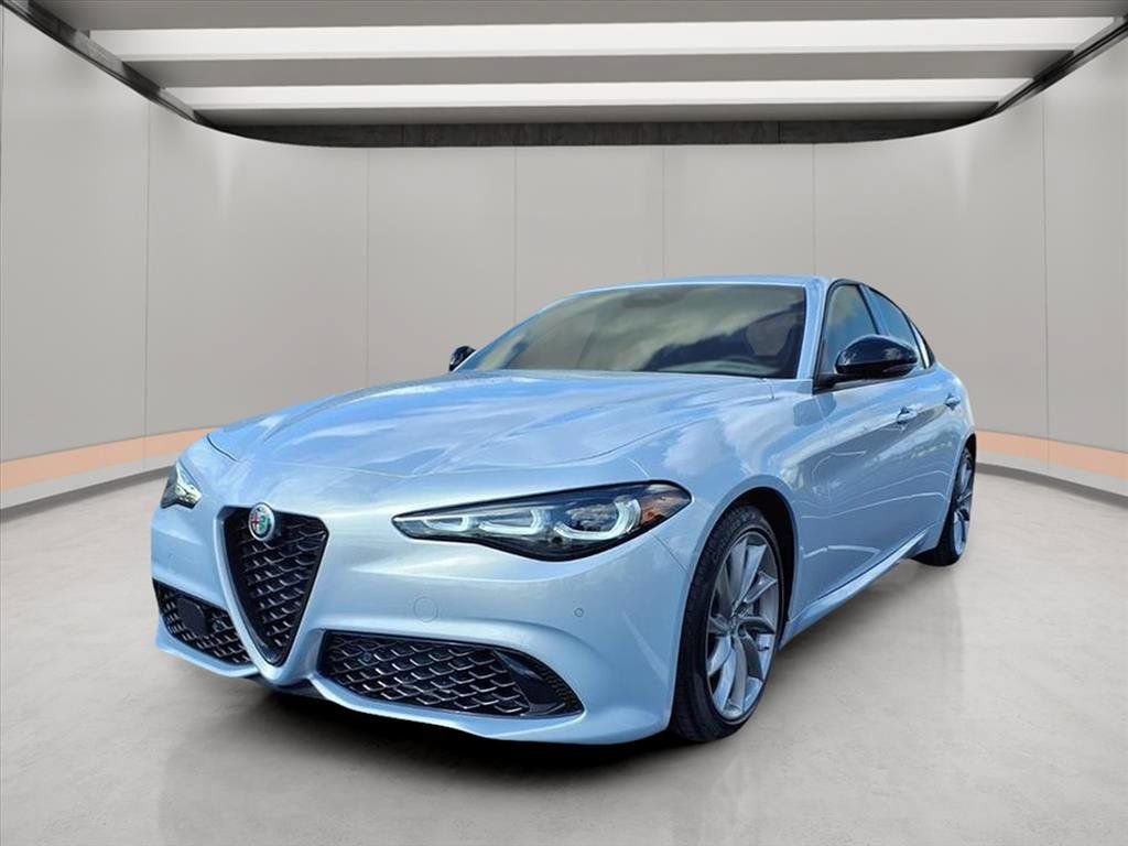 New 2025 Alfa Romeo Giulia RWD image 3